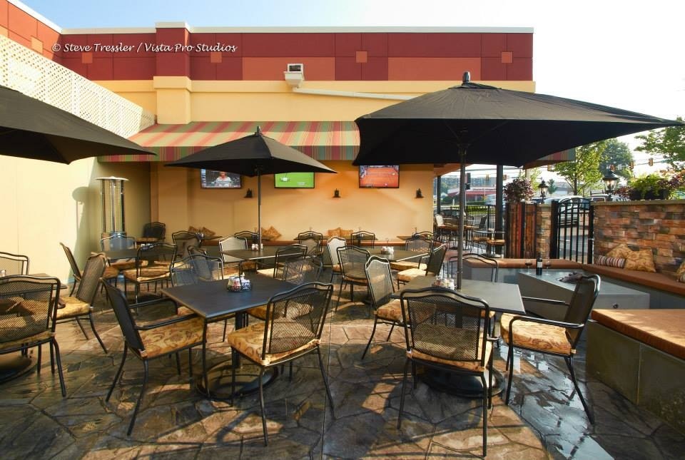 Home_D_Pizzeria_Patio